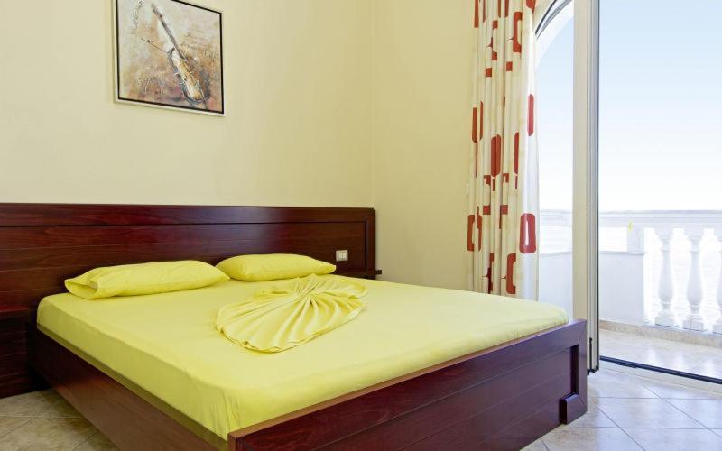 Hotel Serxho Sarande Ngoại thất bức ảnh
